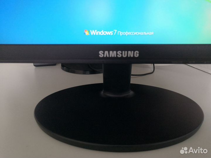 Монитор Samsung E1720NR 17''