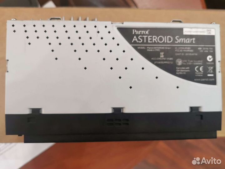 Автомагнитола Parrot asteroid Smart