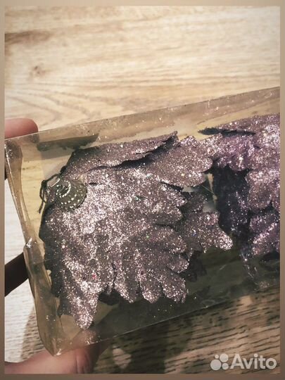 Новогодние шары на елку