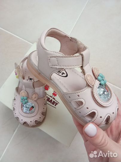 Сандали для девочки