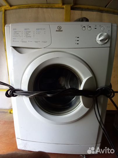 Стиральная машинка Индезит на запчасти