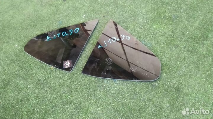 Стекло собачника пара Nissan Dualis KJ10 MR20DE