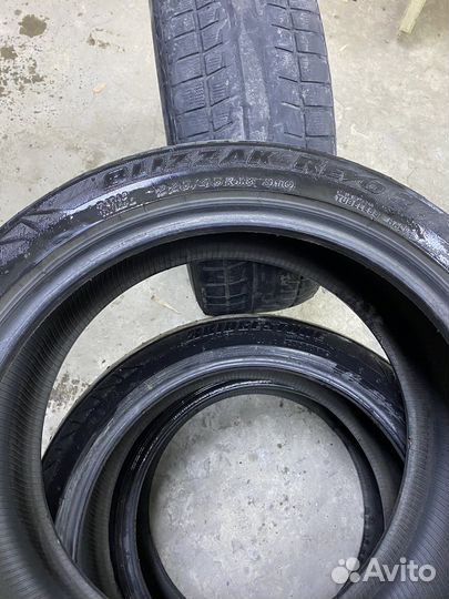Bridgestone Blizzak Revo2 225/45 R18