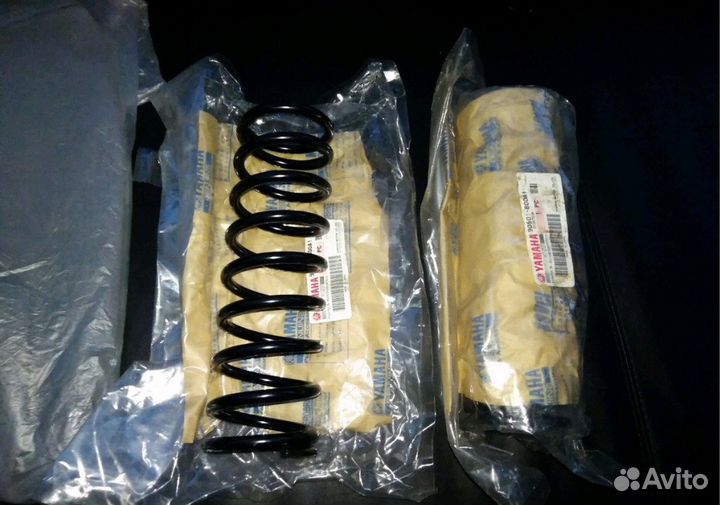 Нов оригинальная пружина амортизатора Yamaha Vk540