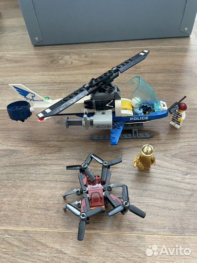 Lego city 60207 полицейский участок погоня дронов