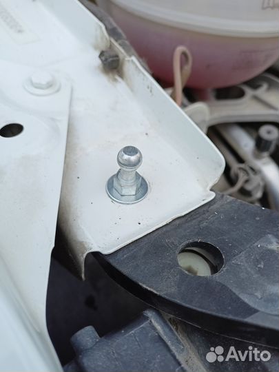 Газовые упоры капота skoda octavia III A7