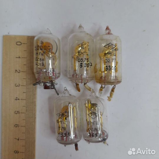 Кварцевые резонаторы 5 мгц, 1000 кгц