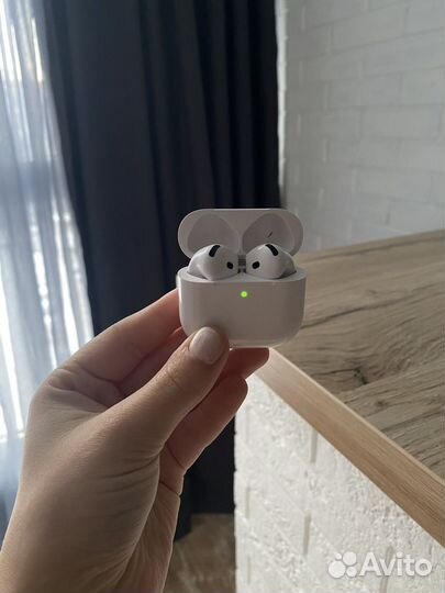 Apple airpods 4