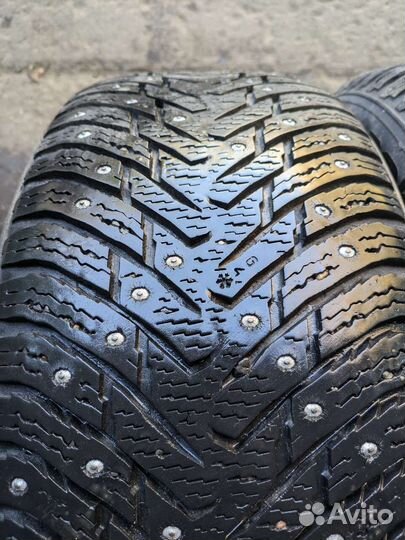 Nokian Tyres Hakkapeliitta 8 225/50 R17