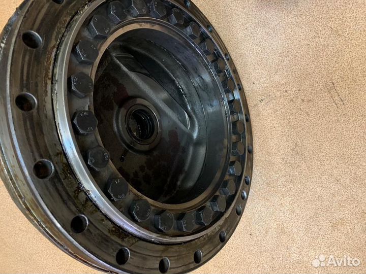 Подшипник 1010D John Deere