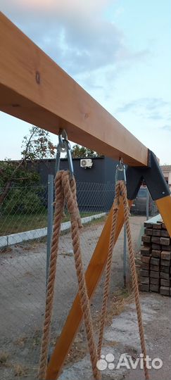 Качели уличные