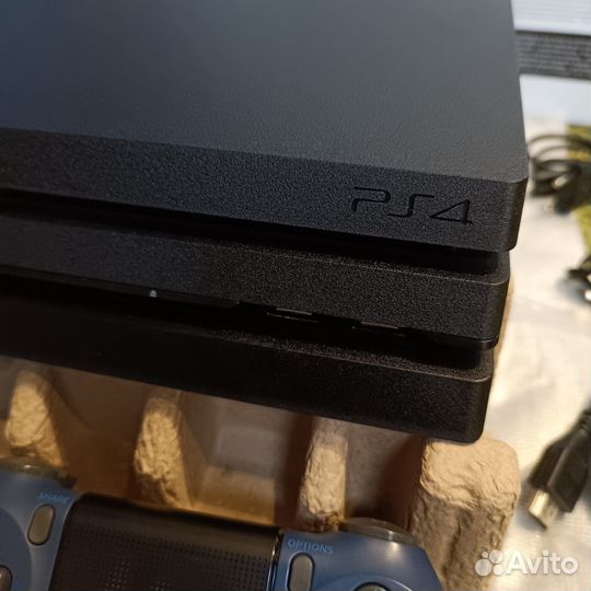 Sony playstation 4 PS4 pro 1tb 7208b с играми