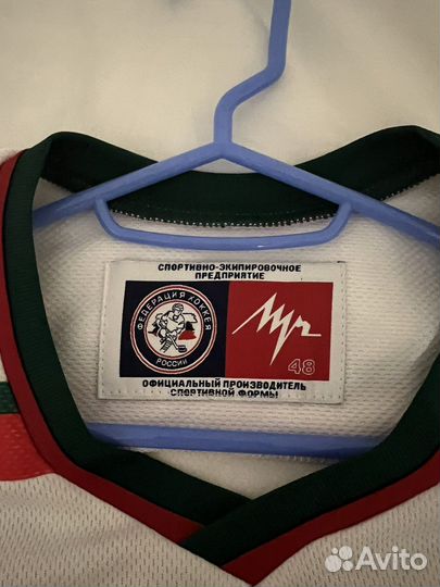 Хоккейная форма (джерси) «Ак Барс» с автографами