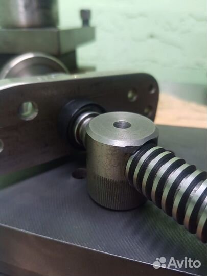 Малая продольная токарного станка тс-135М Кастом