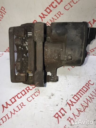 Суппорт тормозной задний правый Volvo V60