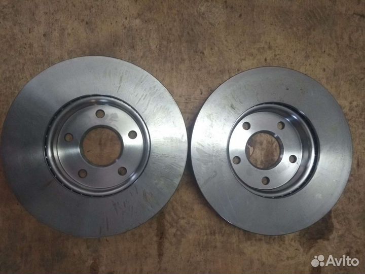 Тормозные диски передние на Форд фокус 2-3