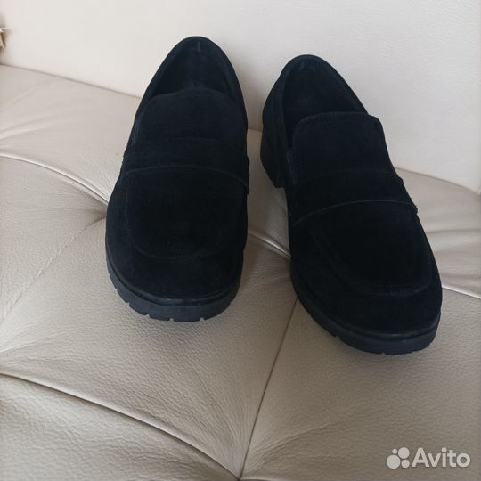 Туфли лоферы женские/на девочку 37 размер