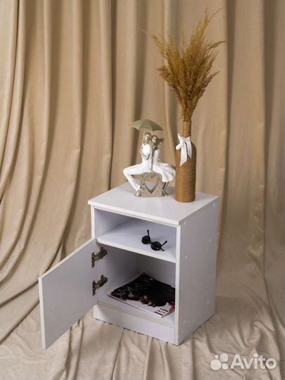 Тумба прикроватная