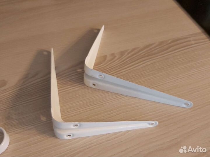 Держатели для полок