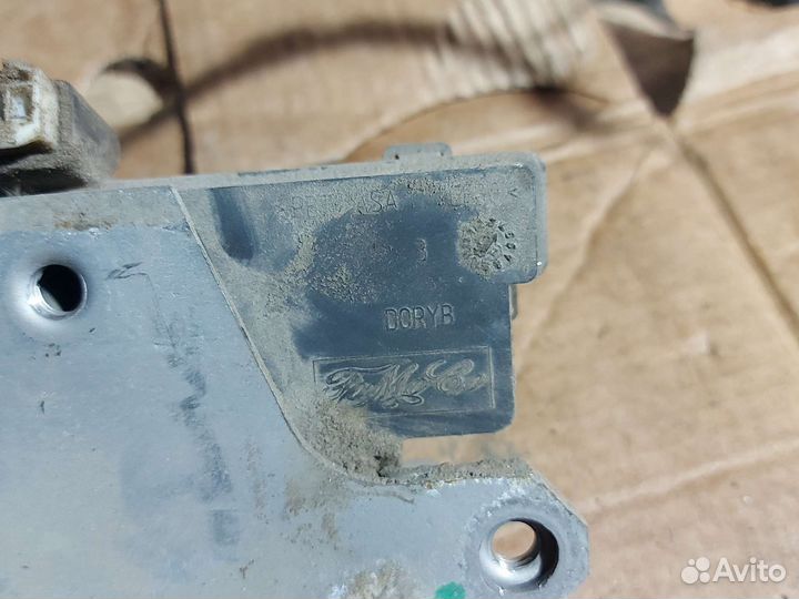 Замок крышки багажника для Ford Focus 2 универсал