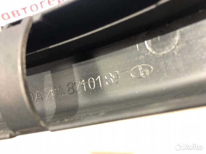 Накладка крышки багажника задняя левая Mercedes