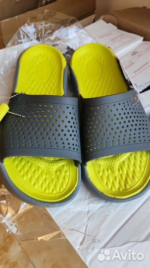 Продаю тапочки crocs