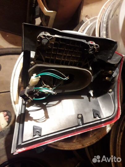 Задняя оптика Тойота Лэнд Крузер 200