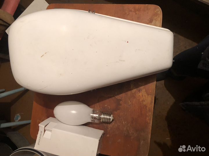 Уличный фонарь