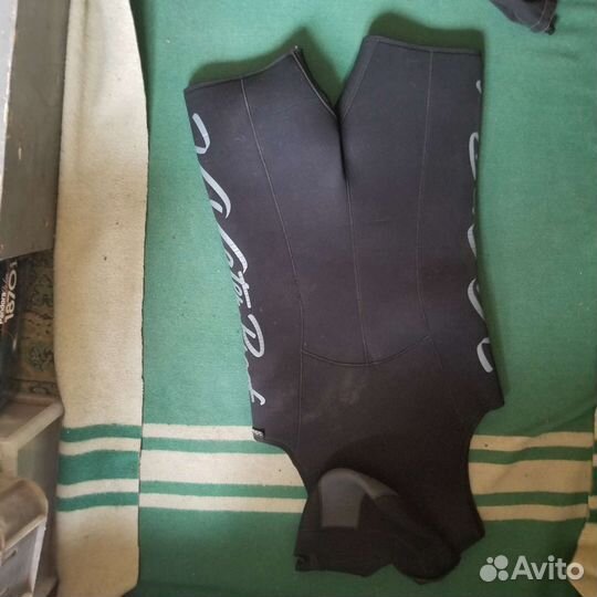 Гидрокостюм