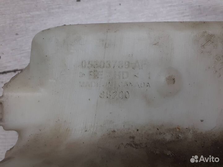 Бачок омывателя Dodge / Jeep