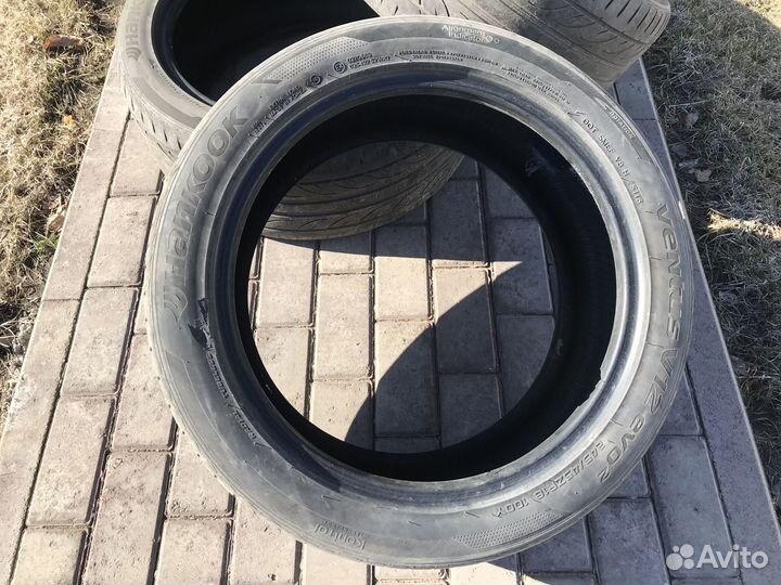 Hankook Ventus V12 Evo2 K120 245/45 R18