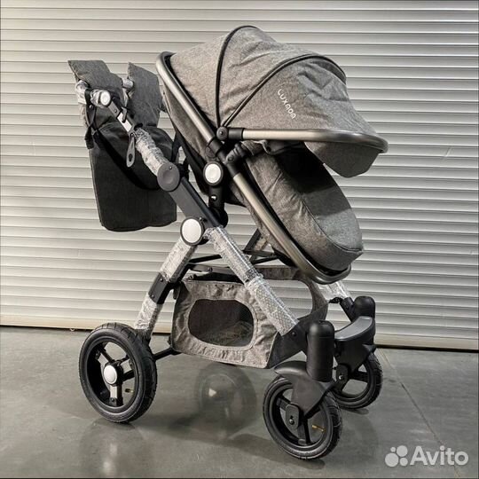 Детская прогулочная коляска Luxmom