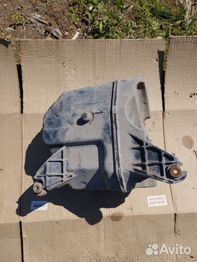 Корпус воздушного фильтра Honda Accord 7 2.0 АКПП