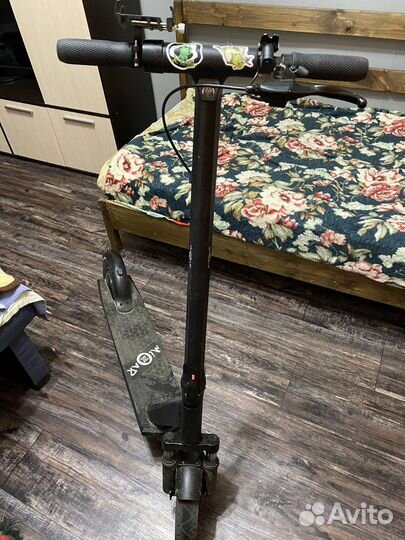 Электросамокат бу Mizar clock pro