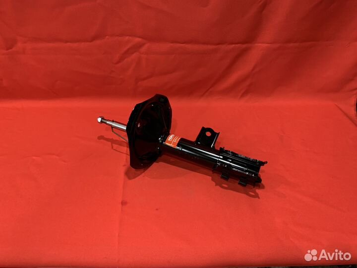 Амортизатор передний правый Hyundai Elantra 06