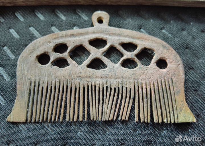 Гребни бородовые. Бородочес