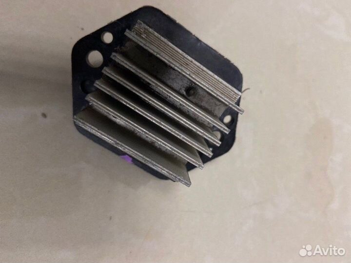 Резистор печки Kia Shuma BFD 1999