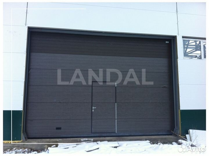 Секционные ворота