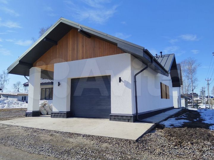 Дом 160 м² на участке 8 сот.