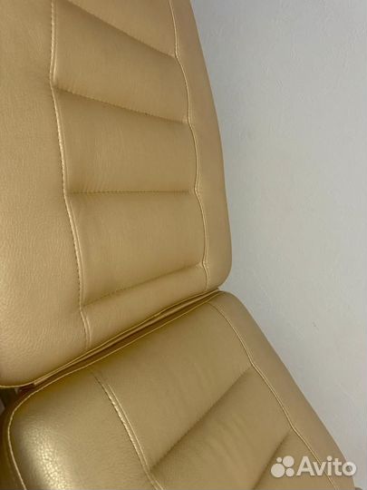 Кушетка косметологическая