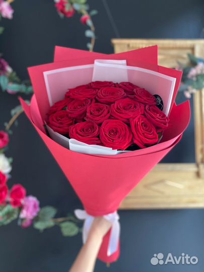 Розы красные высокие 70 см