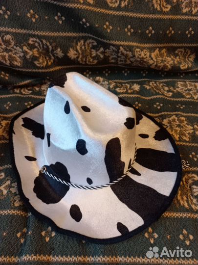 Маски, карнавальные шляпы, колпаки