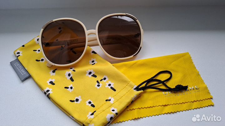 Солнцезащитные очки женские в бежевой оправе