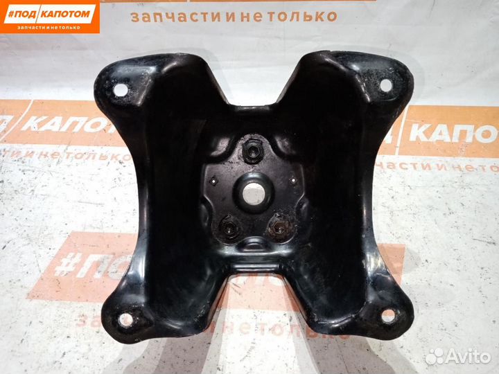 Крепление запаски Suzuki Grand Vitara 2 рест. 2009