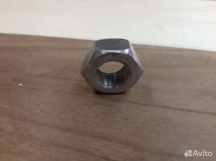 Гайка М12, шаг1.25 левая резьба