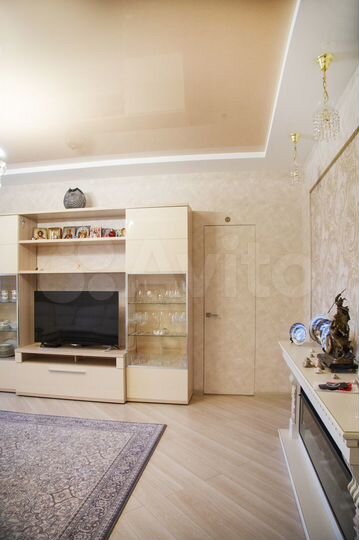 4-к. квартира, 140 м², 5/10 эт.