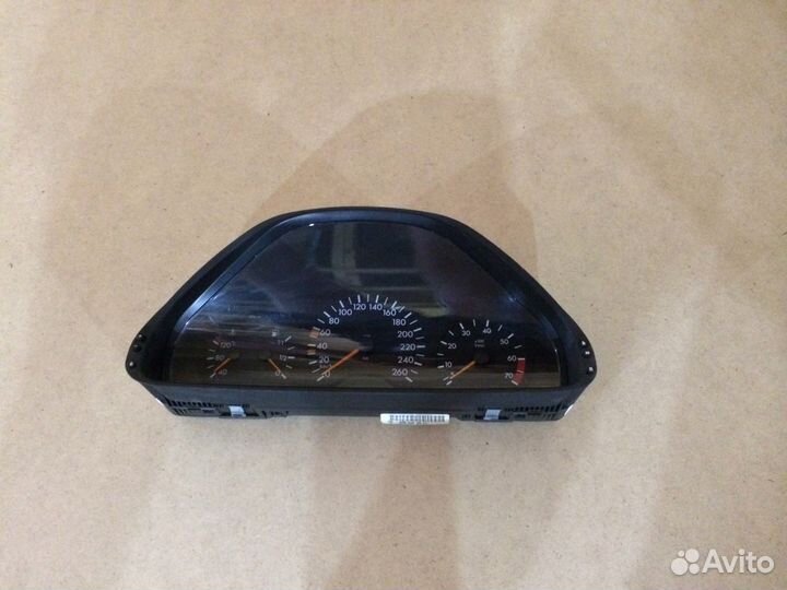 Щиток приборов mercedes clk w208