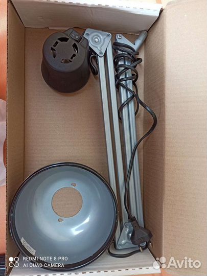 Лампа настольная