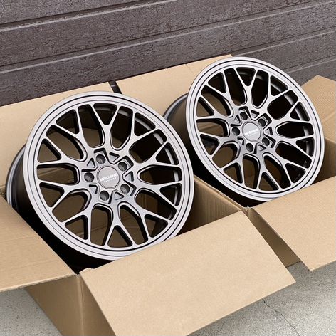 Литые диски Flow Form 8.5×R18 5×114.3