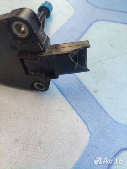 Датчик уровня масла 04E907660C